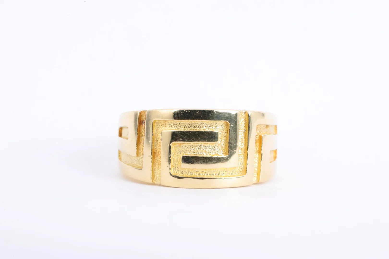 18k Yellow Gold Geometric Design Ring Size 7 (9.10g.)