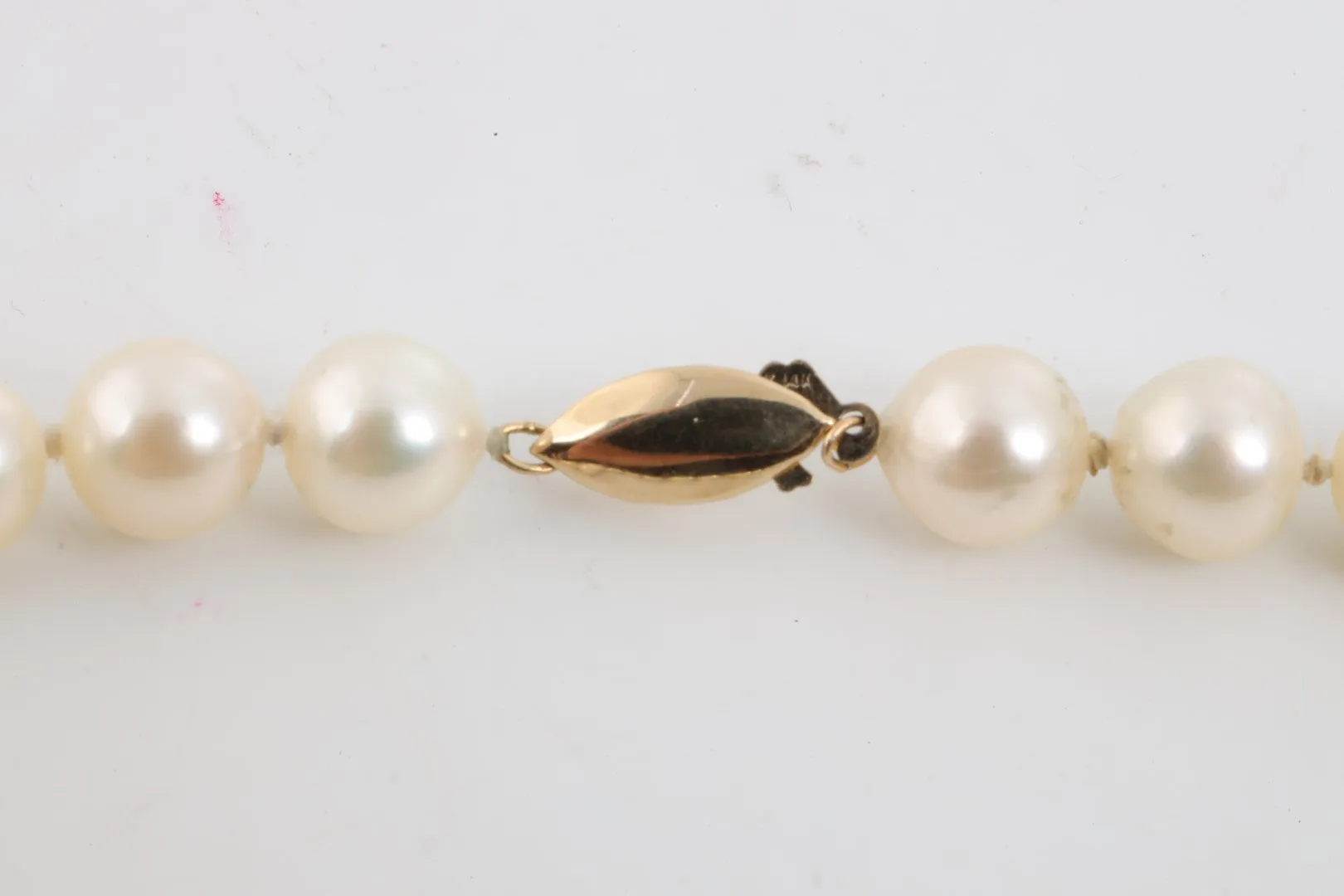 23.5" 14k Yellow Gold Pearl Necklace (51.23g.)