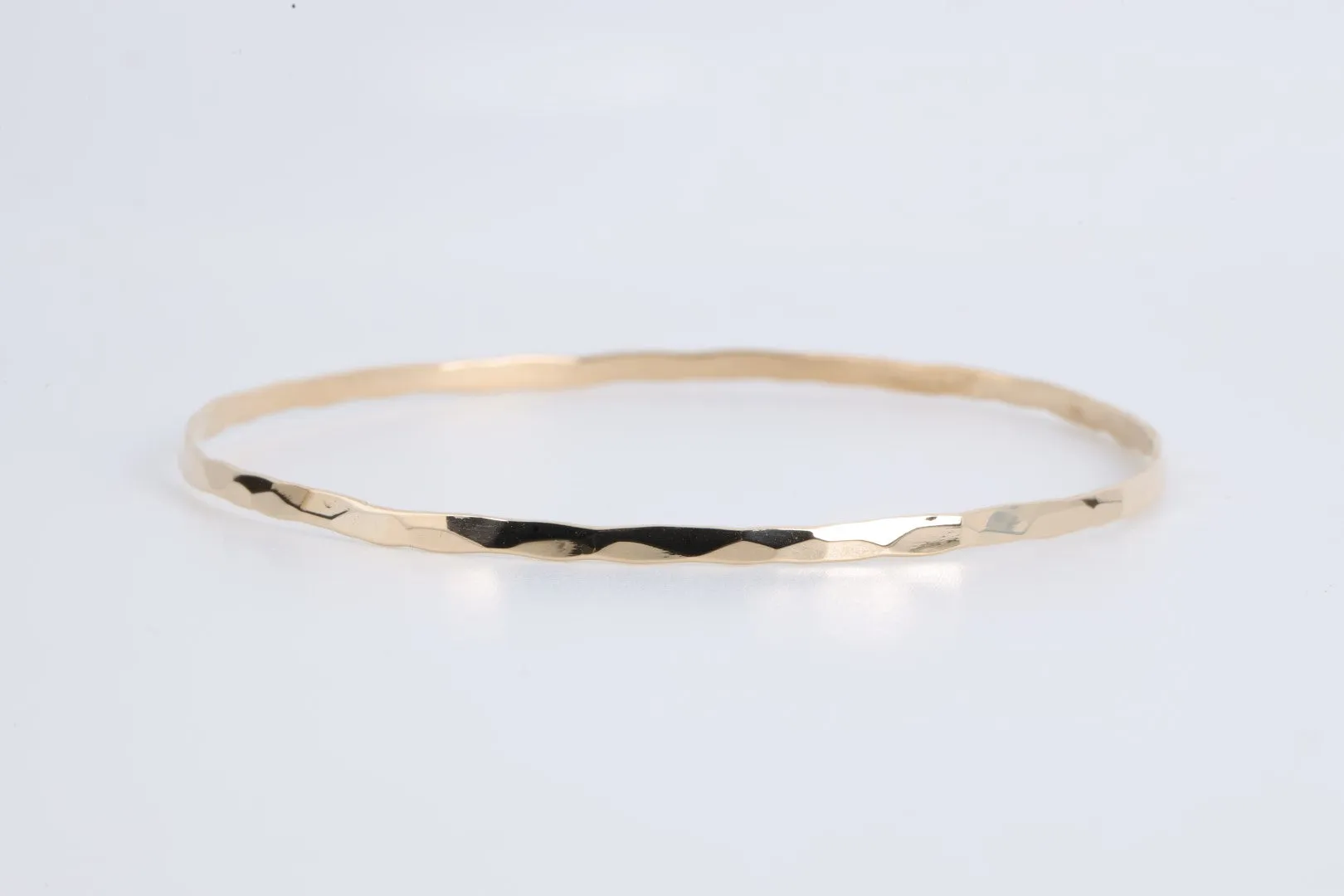 7.5" 14k Yellow Gold Bangle Bracelet (4.19g.)