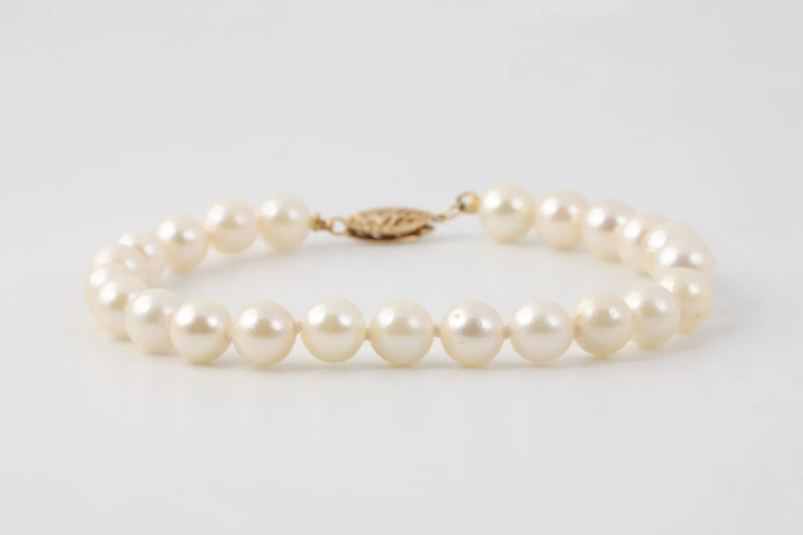 7" 14k Yellow Gold Pearl Bracelet (10.76g.)