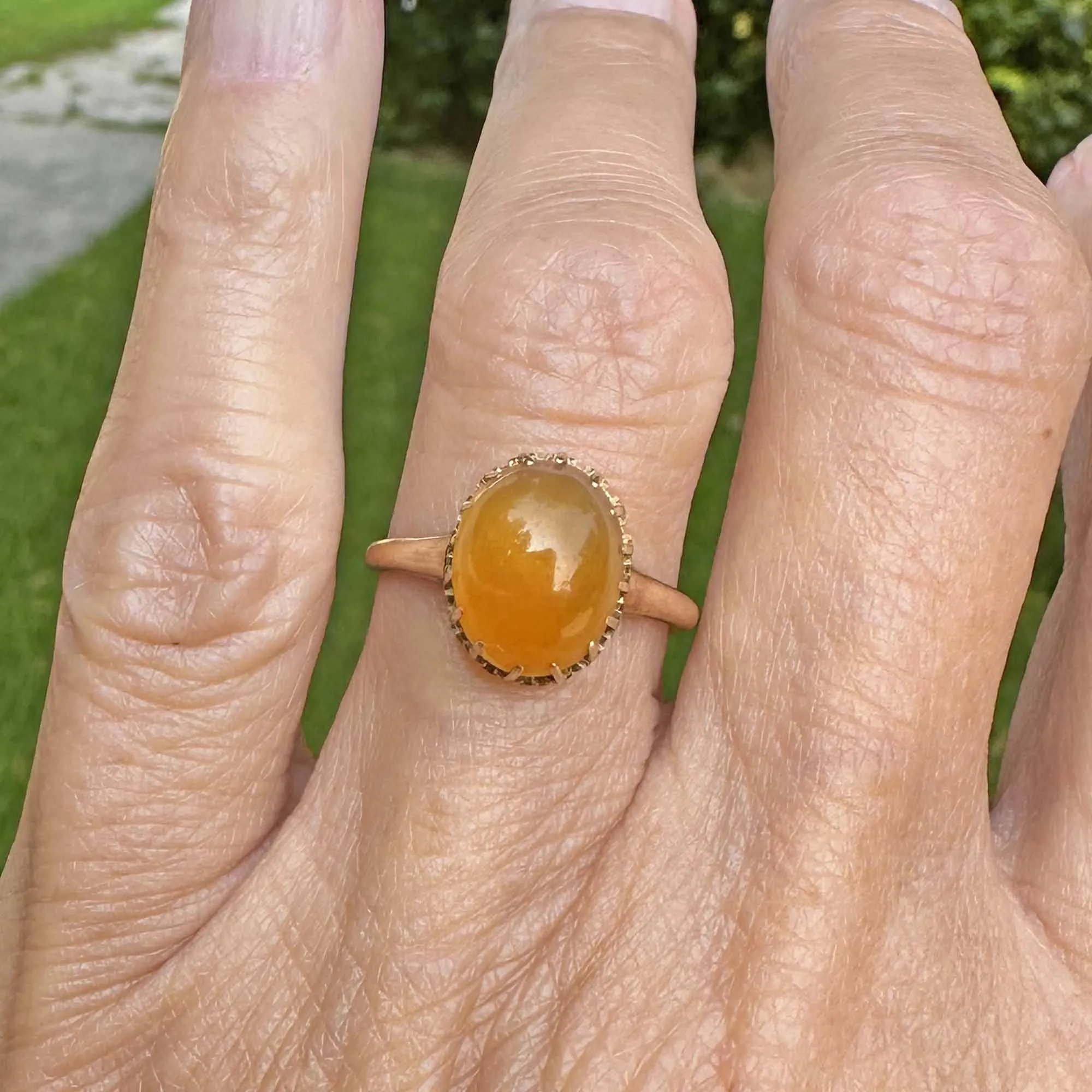 Antique 14K Gold Fleur de Lis Chalcedony Cabochon Ring