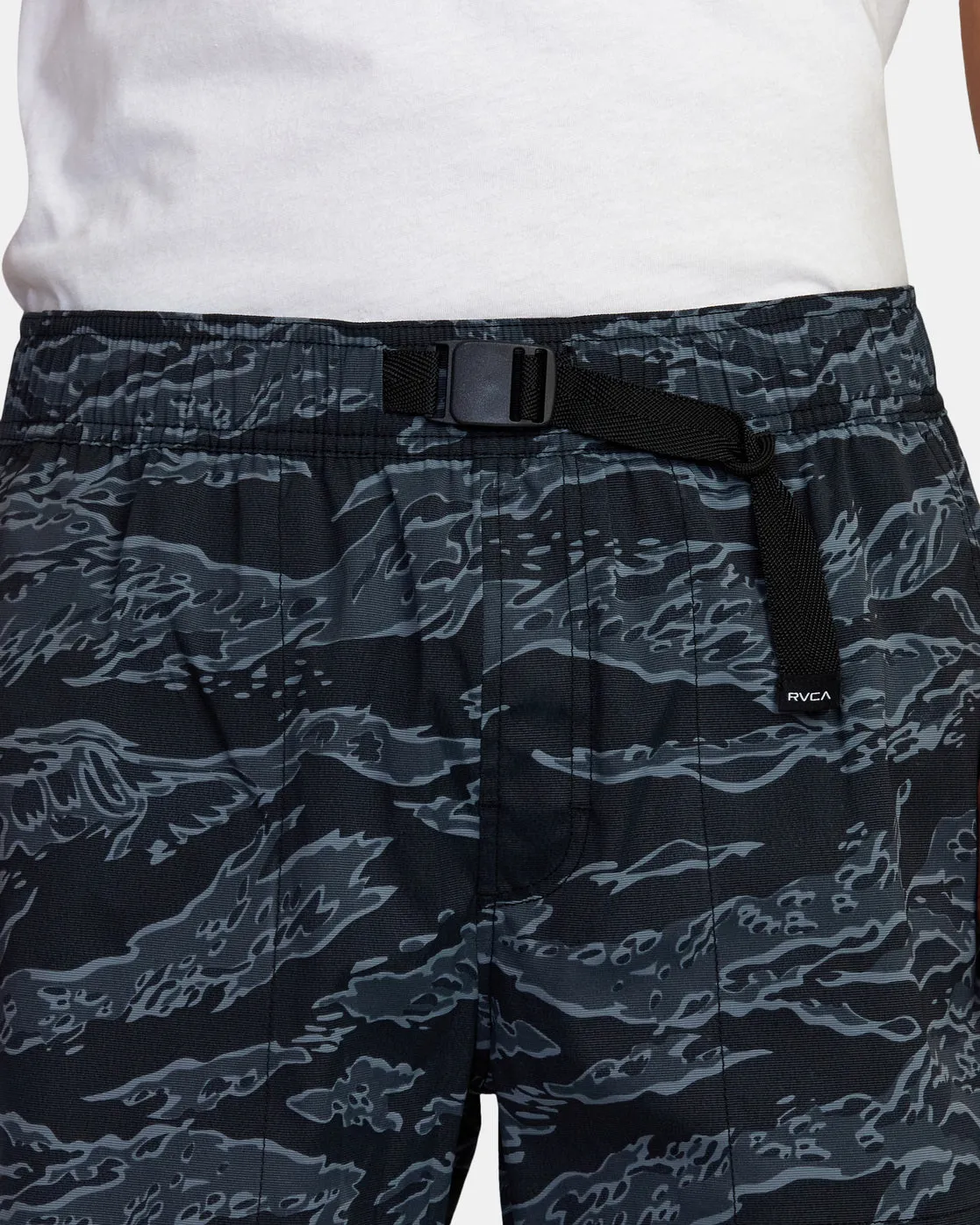 Civic Hybrid 18 Boardshorts - Black Camo