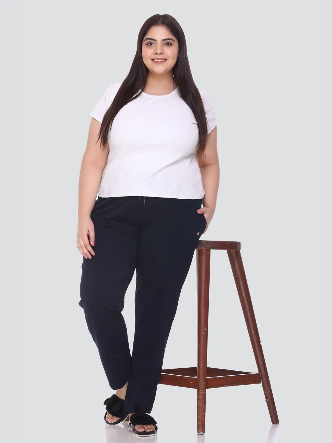 Cotton Trackpant For Women With One Side Zip Pocket - Navy Blue