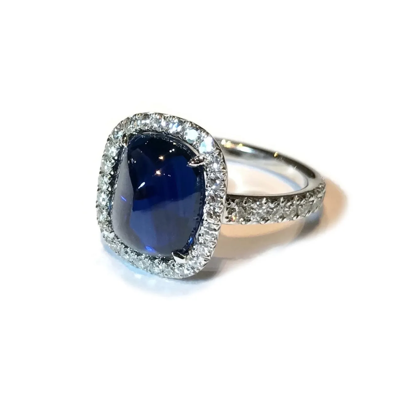 Eclat Jewels - One of a Kind Halo Ring with Cabochon Blue Sapphire Natural Color 4.83 carats and Diamonds, 18k White Gold