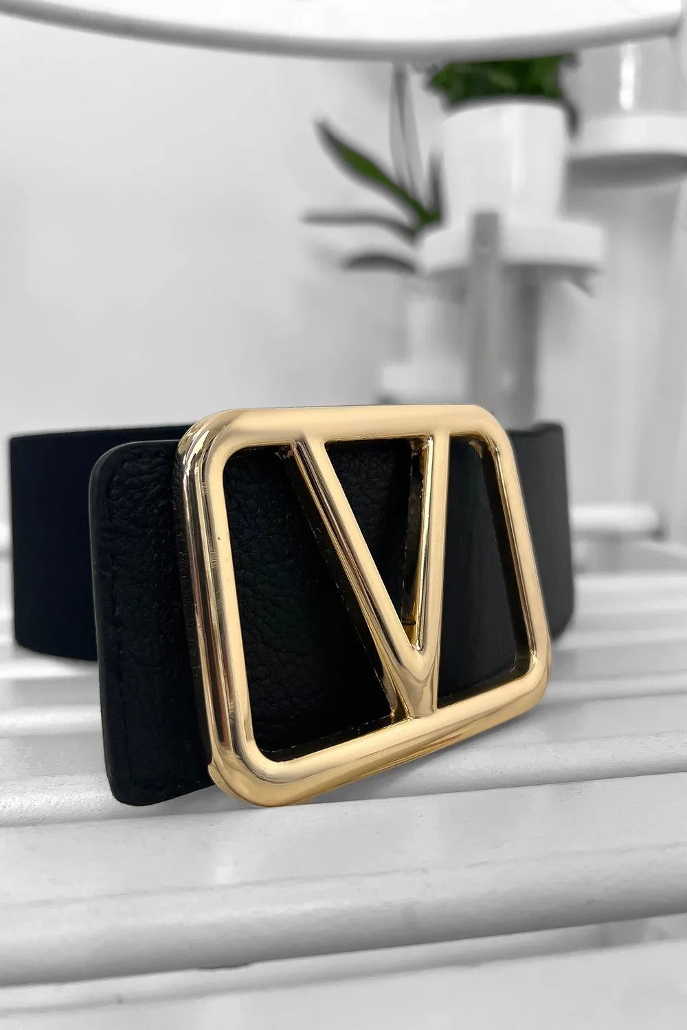 Gold V Buckle Elastic Belt