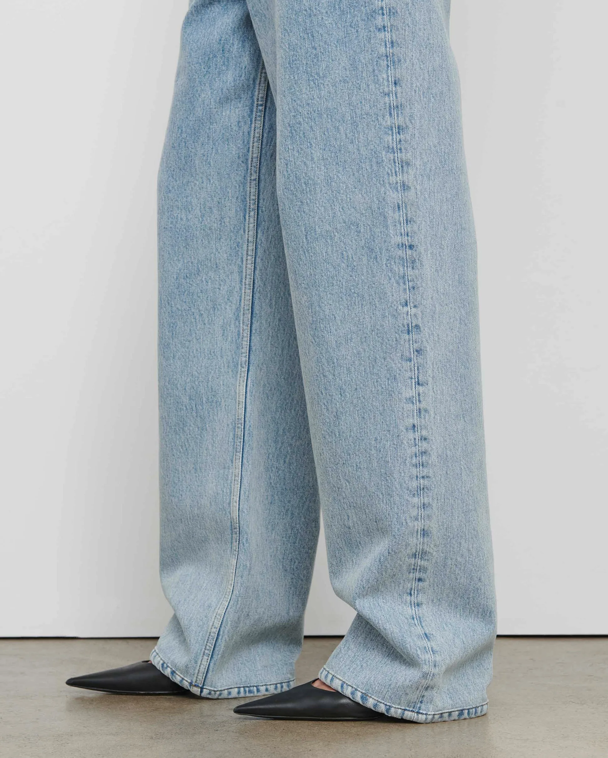 LOW RISE JEAN / BLUE