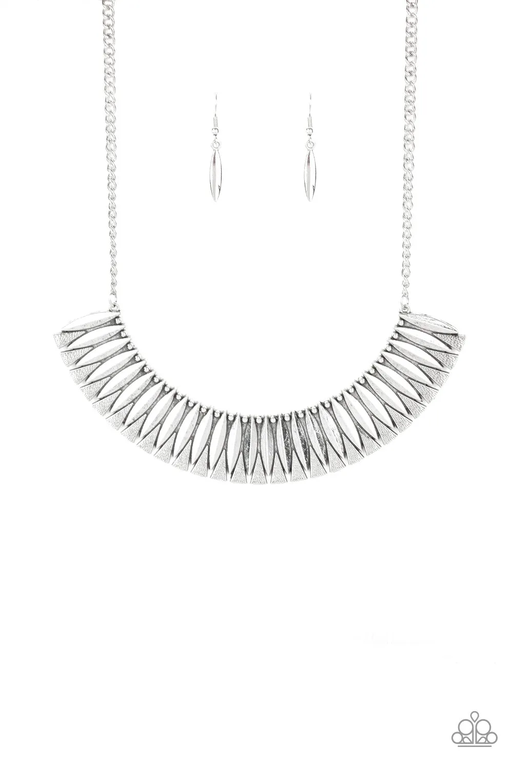 Paparazzi My Main MANE Silver Necklace Set