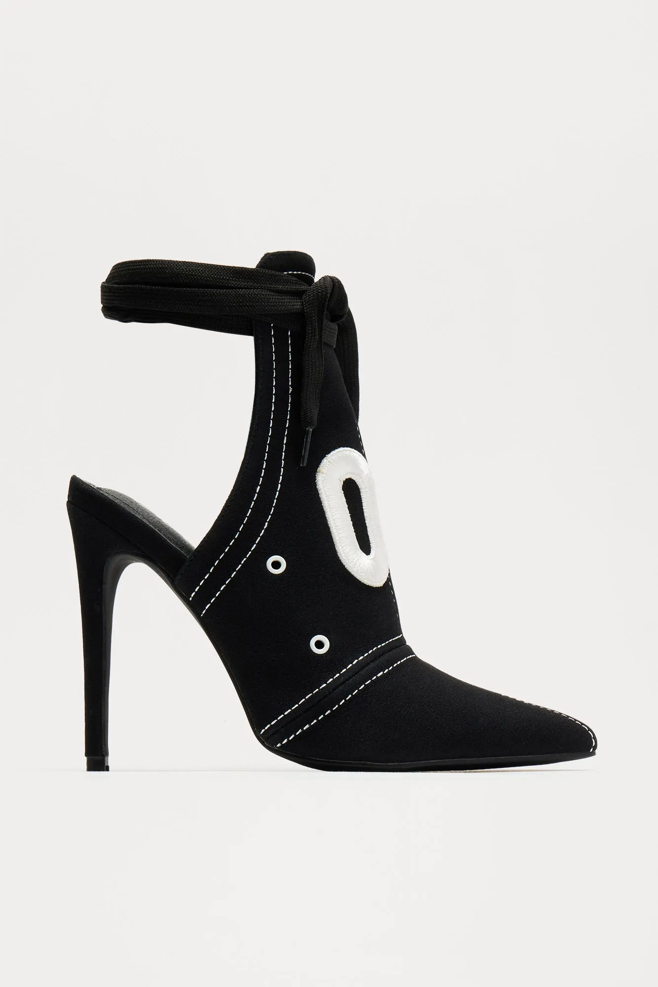 Team Captain Wrap Up Pumps - Black