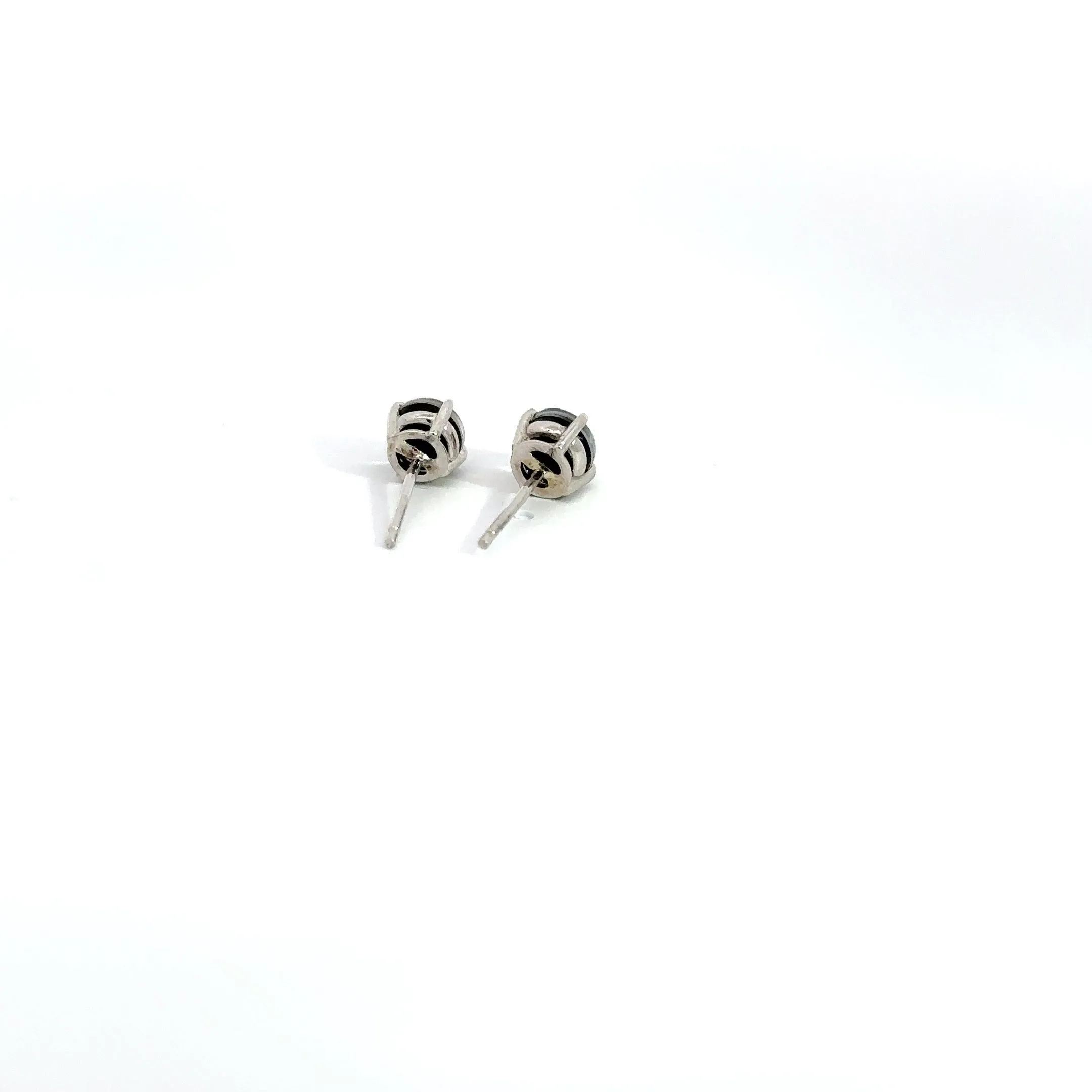 WD996 14kt gold Opal studs