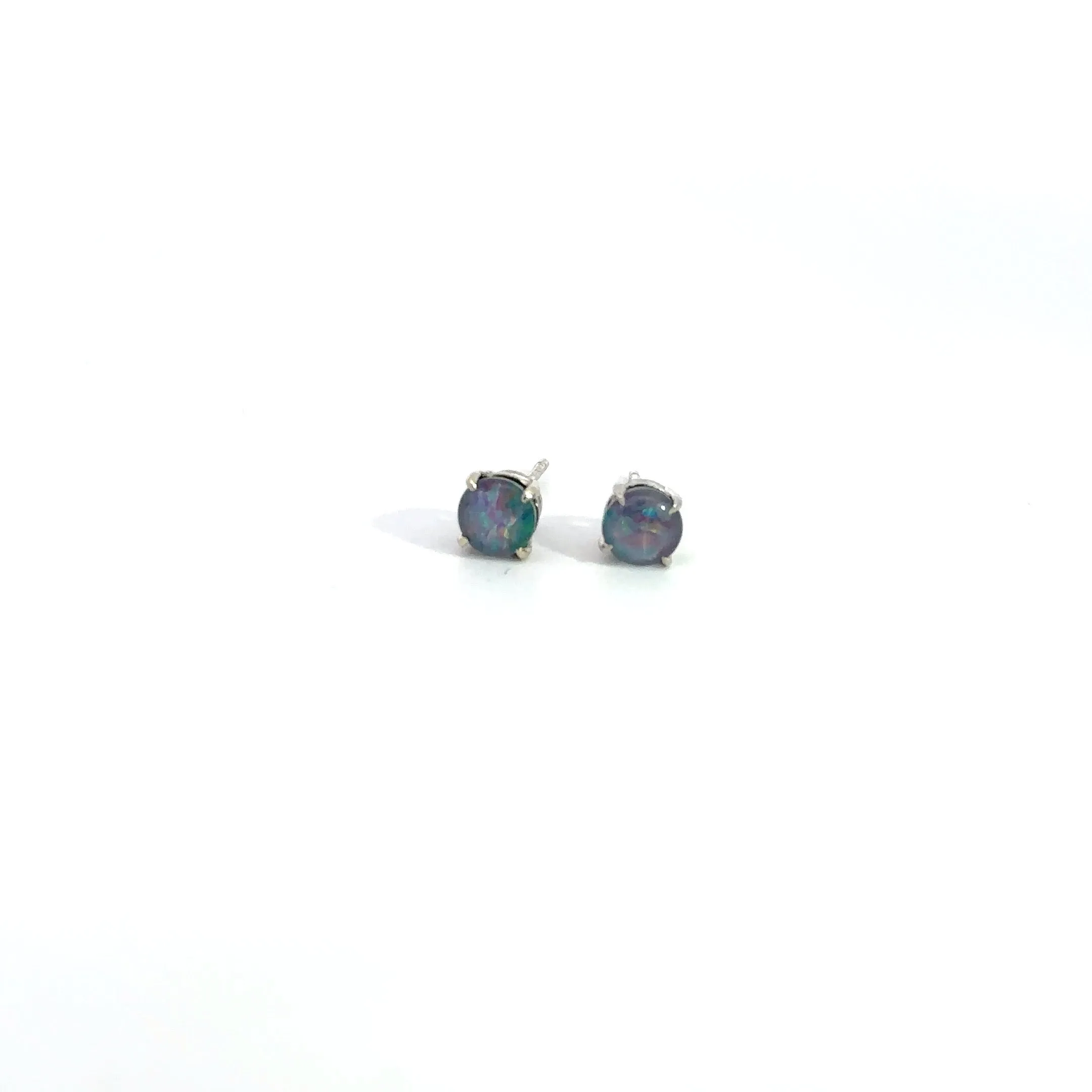 WD996 14kt gold Opal studs